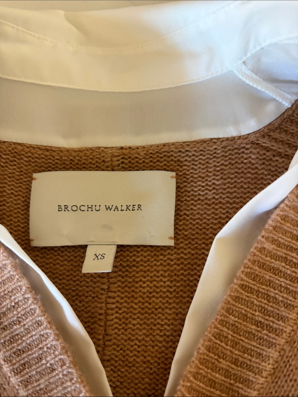 Brochure Walker Relaxed V-Neck Women's Sweater in Camel white Undershirt - Picture 5 of 5